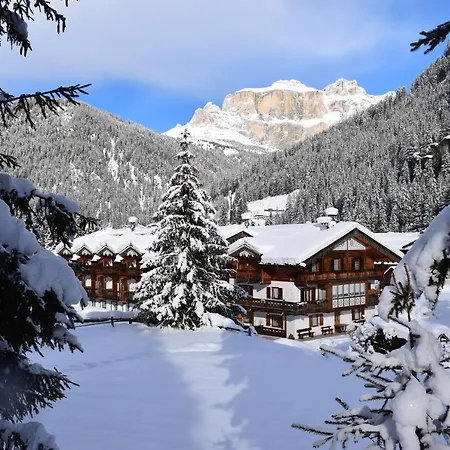 Bed & Breakfast Cesa Ciasates Canazei