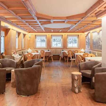 Cesa Ciasates Frühstückspension 3*