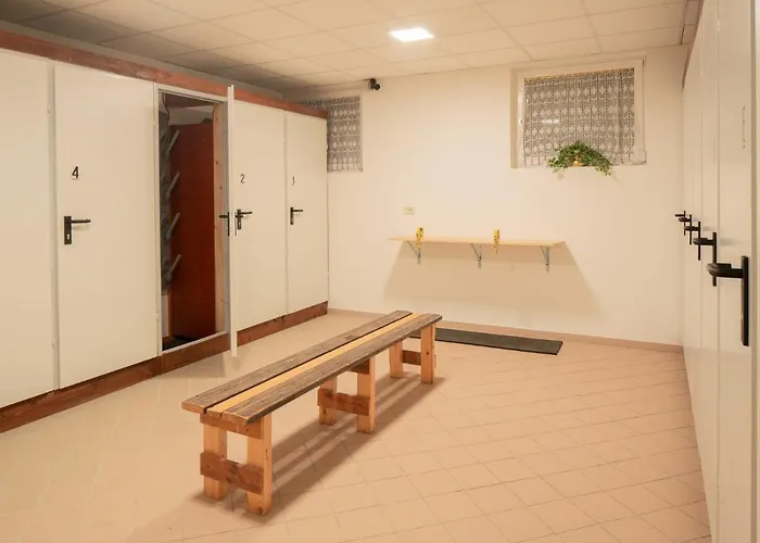 Cesa Ciasates Canazei